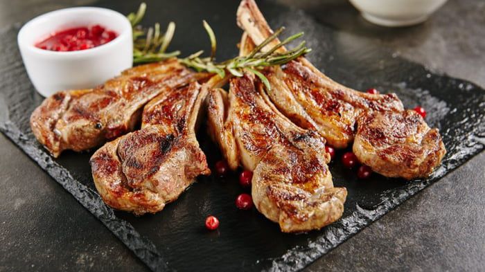 Как выбрать и приготовить баранину: простой и вкусный рецепт Как выбрать и приготовить баранину: простой и вкусный рецепт