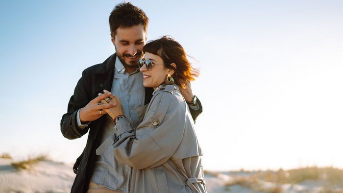 8 ознак, що у чоловіка зароджуються до тебе серйозні почуття