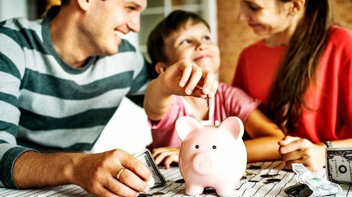 Дети и деньги: 10 ошибок финансового воспитания