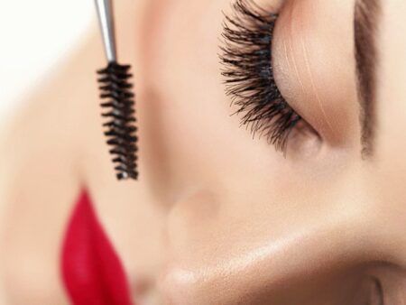 Как ухаживать за нарощенными ресницами?