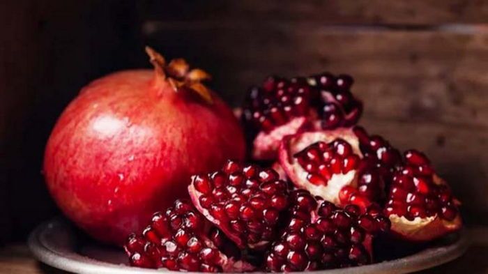 Почему гранат рекомендуется есть с косточками Почему гранат рекомендуется есть с косточками
