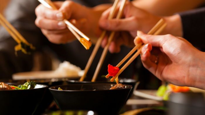 Путешественникам на заметку: почему в азиатских странах едят палочками Путешественникам на заметку: почему в азиатских странах едят палочками