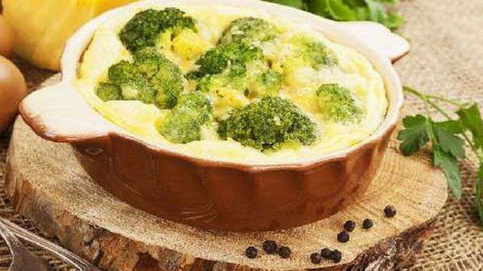 Брокколи с творожно-чесночным соусом: быстрый рецепт