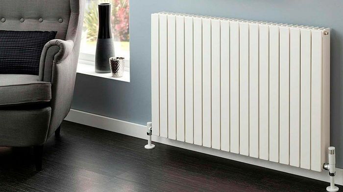 Почему радиатор отопления сверху горячий, снизу холодный? Почему радиатор отопления сверху горячий, снизу холодный?