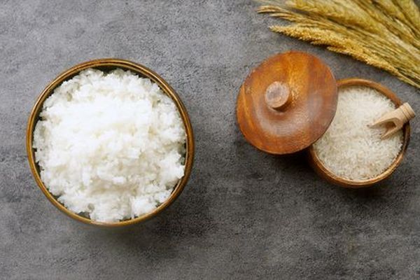 Как спасти рис, который начал слипаться прямо во время варки Как спасти рис, который начал слипаться прямо во время варки