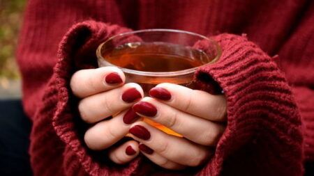 Чай каркаде нужно пить с осторожностью