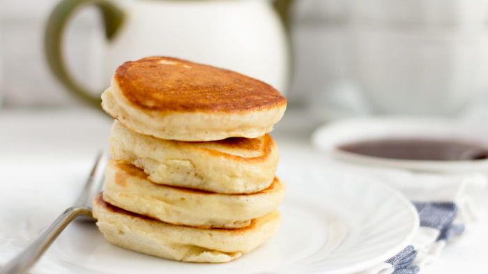 Готовим пышные оладьи на кефире, которые не прилипают Готовим пышные оладьи на кефире, которые не прилипают