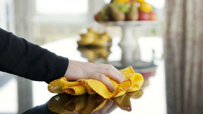 Лимонная тряпка для уборки в доме: пыль не появляется на поверхностях в 2 раза дольше