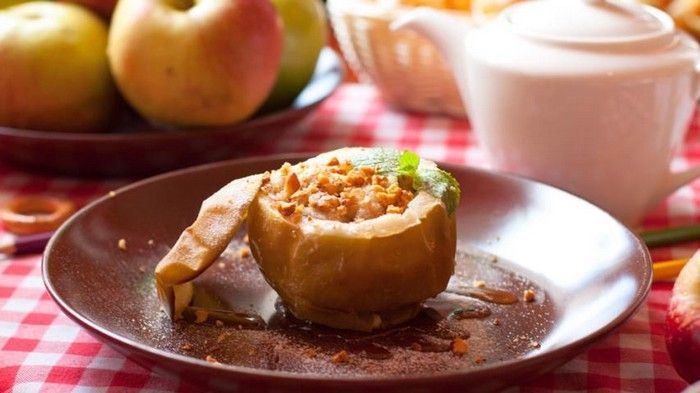 Запеченные яблоки с медом Запеченные яблоки с медом