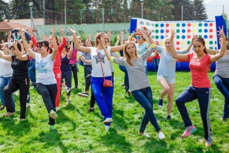 Популярные стили для танцевального тимбилдинга в Алматы