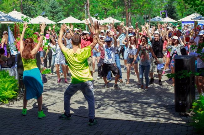 Популярные стили для танцевального тимбилдинга в Алматы Популярные стили для танцевального тимбилдинга в Алматы