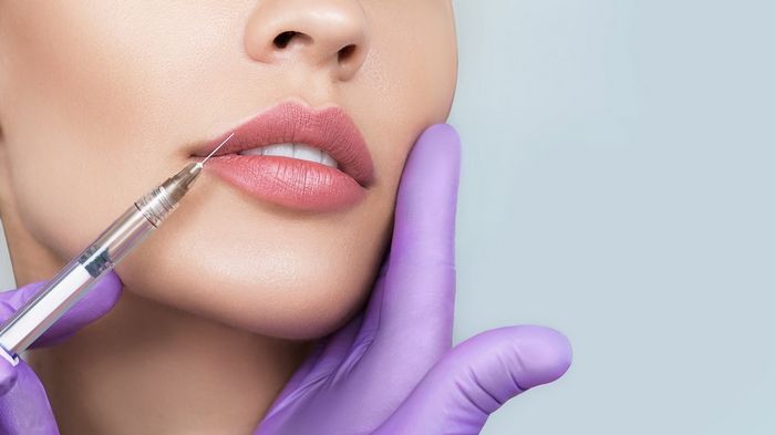 Ін’єкційна косметологія губ в Києві: що це таке та які переваги має процедура Ін’єкційна косметологія губ в Києві: що це таке та які переваги має процедура