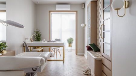 Косметологическая кушетка: как правильно сделать выбор?