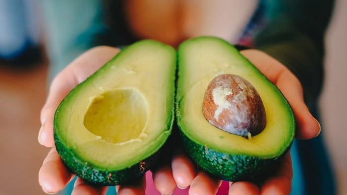 Маски для ухода с авокадо прячут в себе антивозрастные секреты