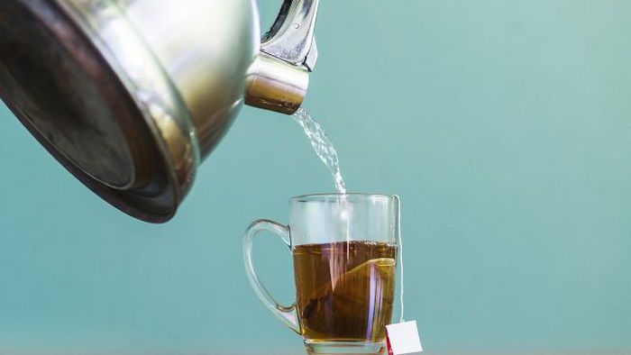 Почему нельзя добавлять в чай сырую воду из-под крана Почему нельзя добавлять в чай сырую воду из-под крана