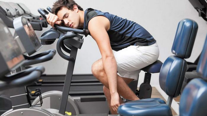 Можно ли заниматься спортом после похмелья