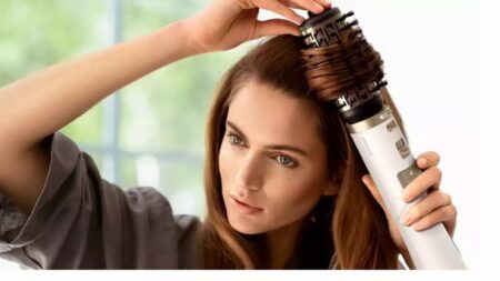 Делаем укладку с помощью фен-браша