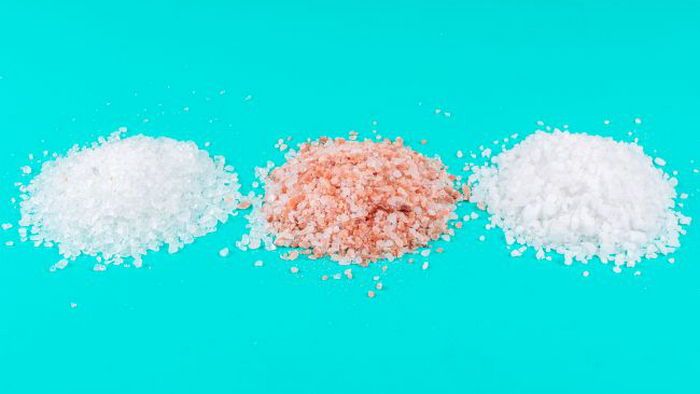 Гималайская или обычная? Эксперт объяснил, какая соль лучше для здоровья Гималайская или обычная? Эксперт объяснил, какая соль лучше для здоровья