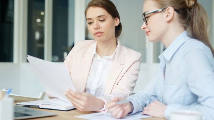 Уверенно и объективно. Как говорить с начальством об увеличении зарплаты Уверенно и объективно. Как говорить с начальством об увеличении зарплаты