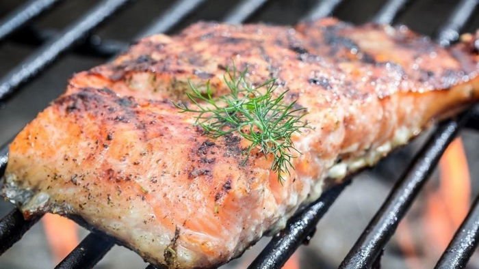 Семга на гриле по-мексикански с соусом гуакамоле Семга на гриле по-мексикански с соусом гуакамоле