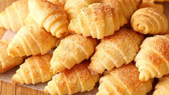 Домашние творожные рогалики: простой и вкусный рецепт из доступных продуктов Домашние творожные рогалики: простой и вкусный рецепт из доступных продуктов