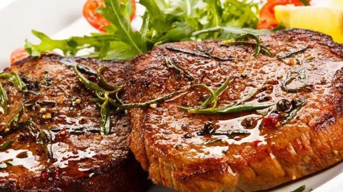 Отбивные из свинины в маринаде: рецепт мясного блюда на обед