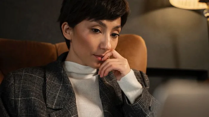 Синдром самозванца: что это такое и как от него можно избавиться Синдром самозванца: что это такое и как от него можно избавиться