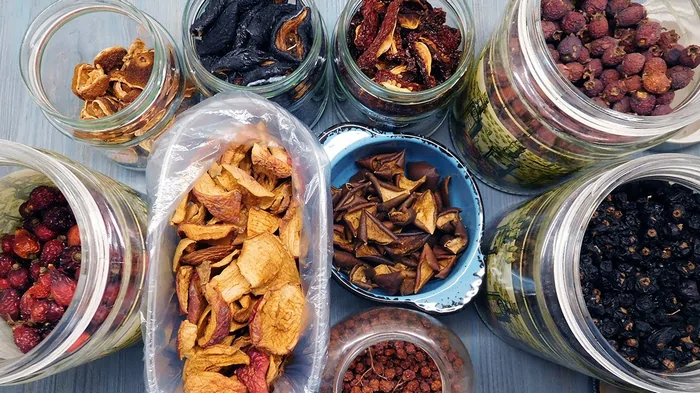 Польза и вред сухофруктов: чем же они так полезны? Польза и вред сухофруктов: чем же они так полезны?