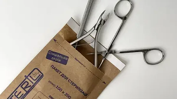 Преимущества использования крафт-пакетов в маникюре