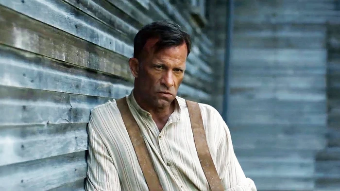 7 фильмов ужасов по мотивам романов Кинга: пощекочут нервы даже смелым фанам триллеров 7 фильмов ужасов по мотивам романов Кинга: пощекочут нервы даже смелым фанам триллеров