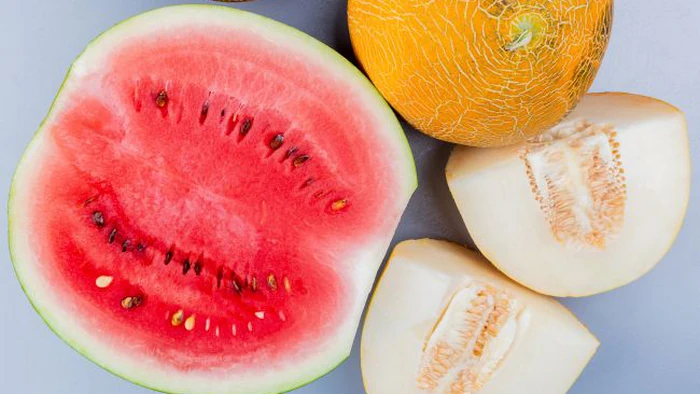 Сезон арбузов в разгаре. Сколько их можно есть каждый день и кому это не стоит делать Сезон арбузов в разгаре. Сколько их можно есть каждый день и кому это не стоит делать