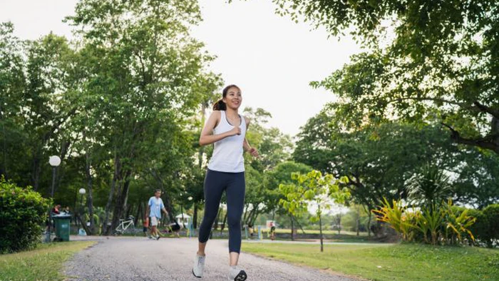 Почему болит в боку во время бега и как это предотвратить