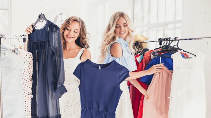 Старят и выглядят дешево: 5 вещей, которые могут испортить любой образ женщины