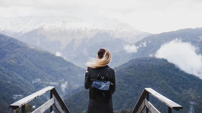 Lonely Planet назвал семь идеальных мест в Европе для соло-путешественников Lonely Planet назвал семь идеальных мест в Европе для соло-путешественников