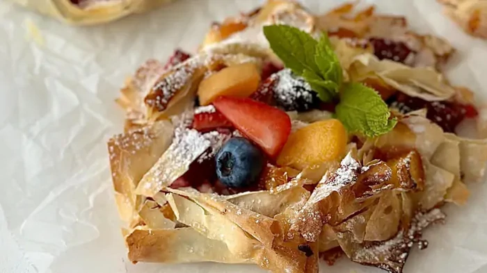 Вкусно и красиво: рецепт ленивых слоек за 15 минут (видео) Вкусно и красиво: рецепт ленивых слоек за 15 минут (видео)