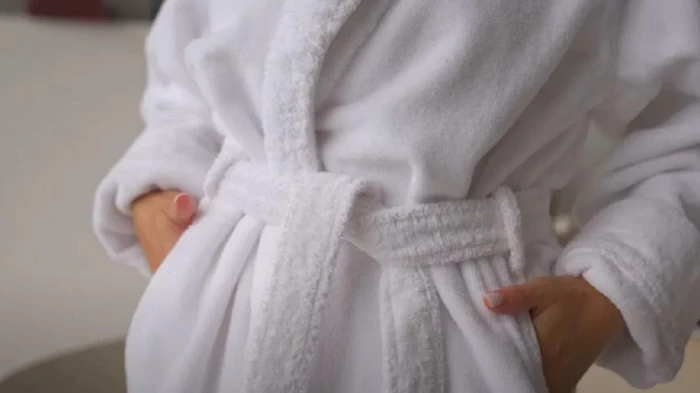 Как лучше стирать халат: эксперт дала важные советы Как лучше стирать халат: эксперт дала важные советы