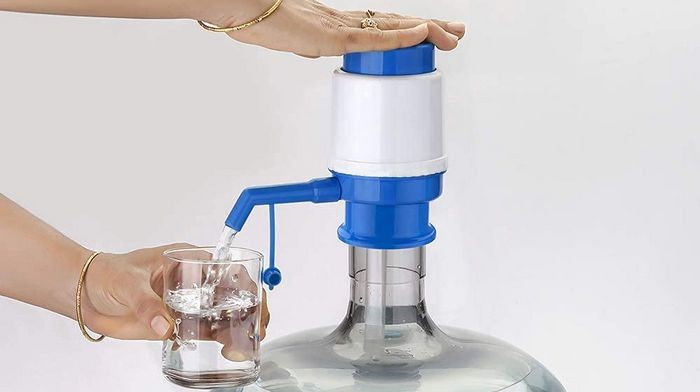 Какую помпу для воды выбрать: механическую или электрическую Какую помпу для воды выбрать: механическую или электрическую