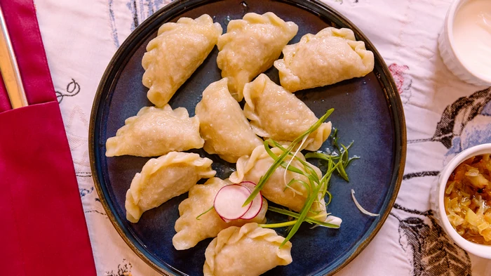 Как варить замороженные вареники, чтобы тесто не расклеивалось: 9 секретов