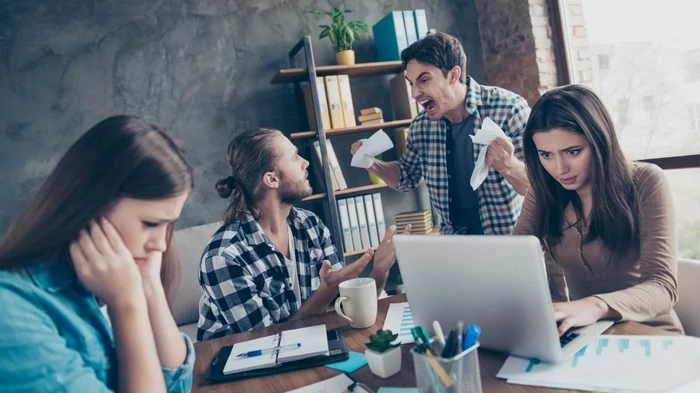 Как успокоить нервы в общественных местах: психолог назвал 5 эффективных упражнений Как успокоить нервы в общественных местах: психолог назвал 5 эффективных упражнений