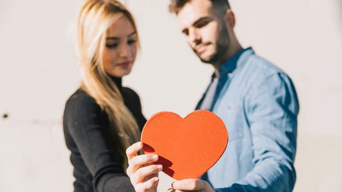 9 способов покорить женщину любого возраста: что должны знать и делать все мужчины