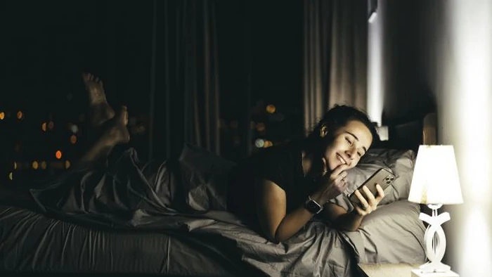 Названа распространенная привычка №1, которая точно не даст вам выспаться Названа распространенная привычка №1, которая точно не даст вам выспаться