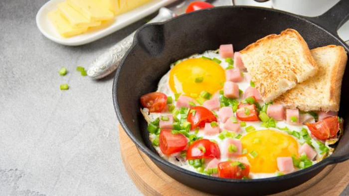 Как приготовить яичницу вкусно: продукт, который сделает блюдо идеальным Как приготовить яичницу вкусно: продукт, который сделает блюдо идеальным