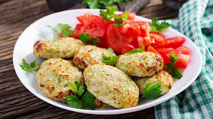 Котлеты с капустой и курицей: необычный рецепт Котлеты с капустой и курицей: необычный рецепт