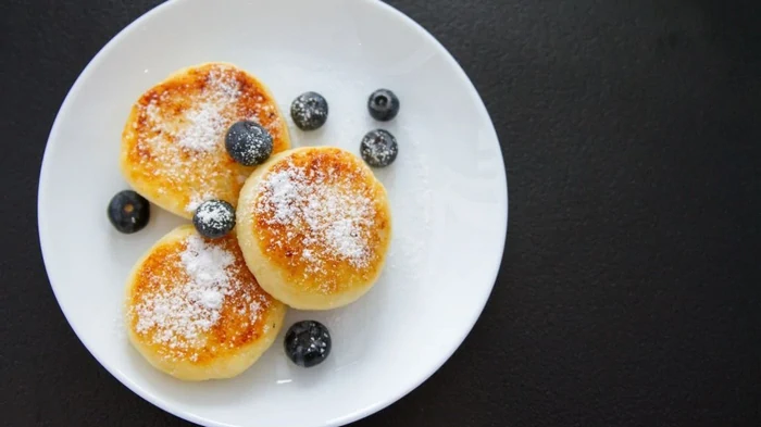 Замените муку другим ингредиентом и сырники получатся невероятно нежными Замените муку другим ингредиентом и сырники получатся невероятно нежными