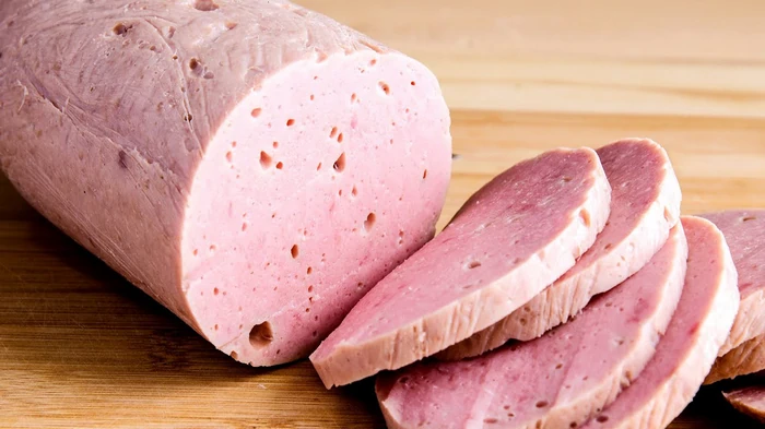 Как приготовить докторскую колбасу: домашний рецепт Как приготовить докторскую колбасу: домашний рецепт