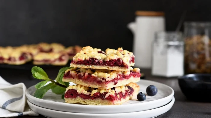 Нежный тертый пирог на маргарине: песочное тесто тает во рту Нежный тертый пирог на маргарине: песочное тесто тает во рту