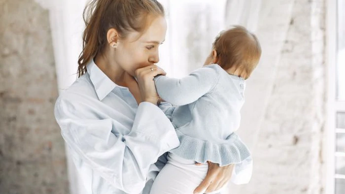 5 советов, которые вредят новорожденным детям: среди них — купание в травах 5 советов, которые вредят новорожденным детям: среди них — купание в травах