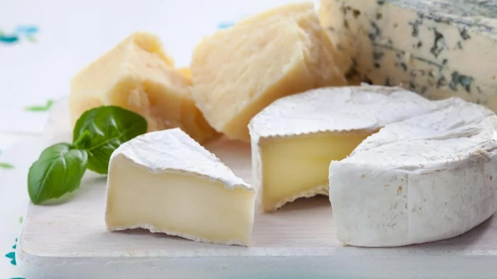 Какие сыры являются самыми полезными для здоровья: диетологи назвали 5 фаворитов Какие сыры являются самыми полезными для здоровья: диетологи назвали 5 фаворитов