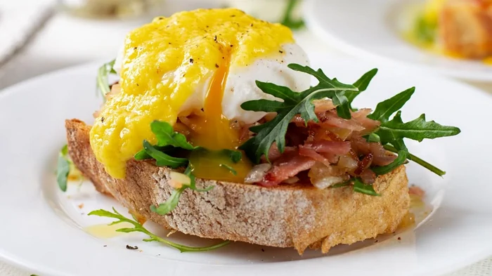 Нужен один секретный ингредиент: эксперты рассказали, как сварить идеальное яйцо-пашот