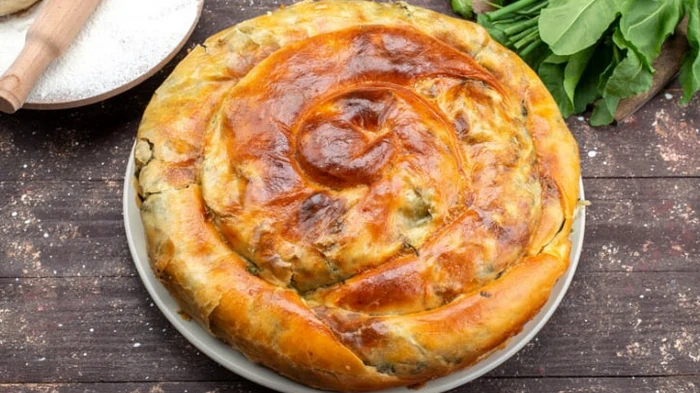 Заливной пирог с рыбой: очень простой рецепт